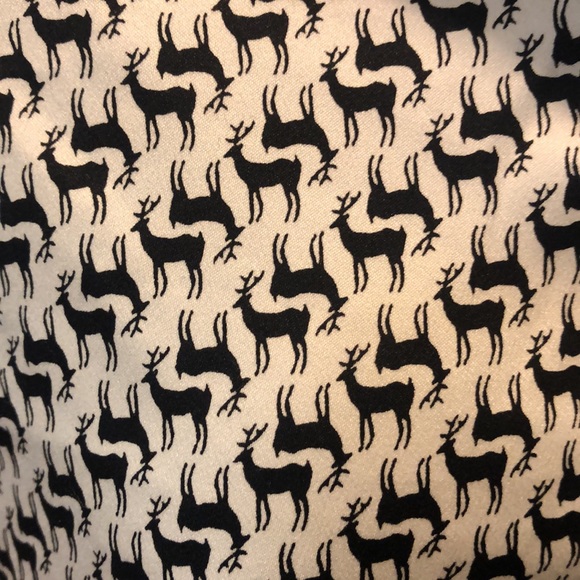 VS pajama set. Size Small. Black & white with elk print. 100% polyester. - Picture 8 of 8